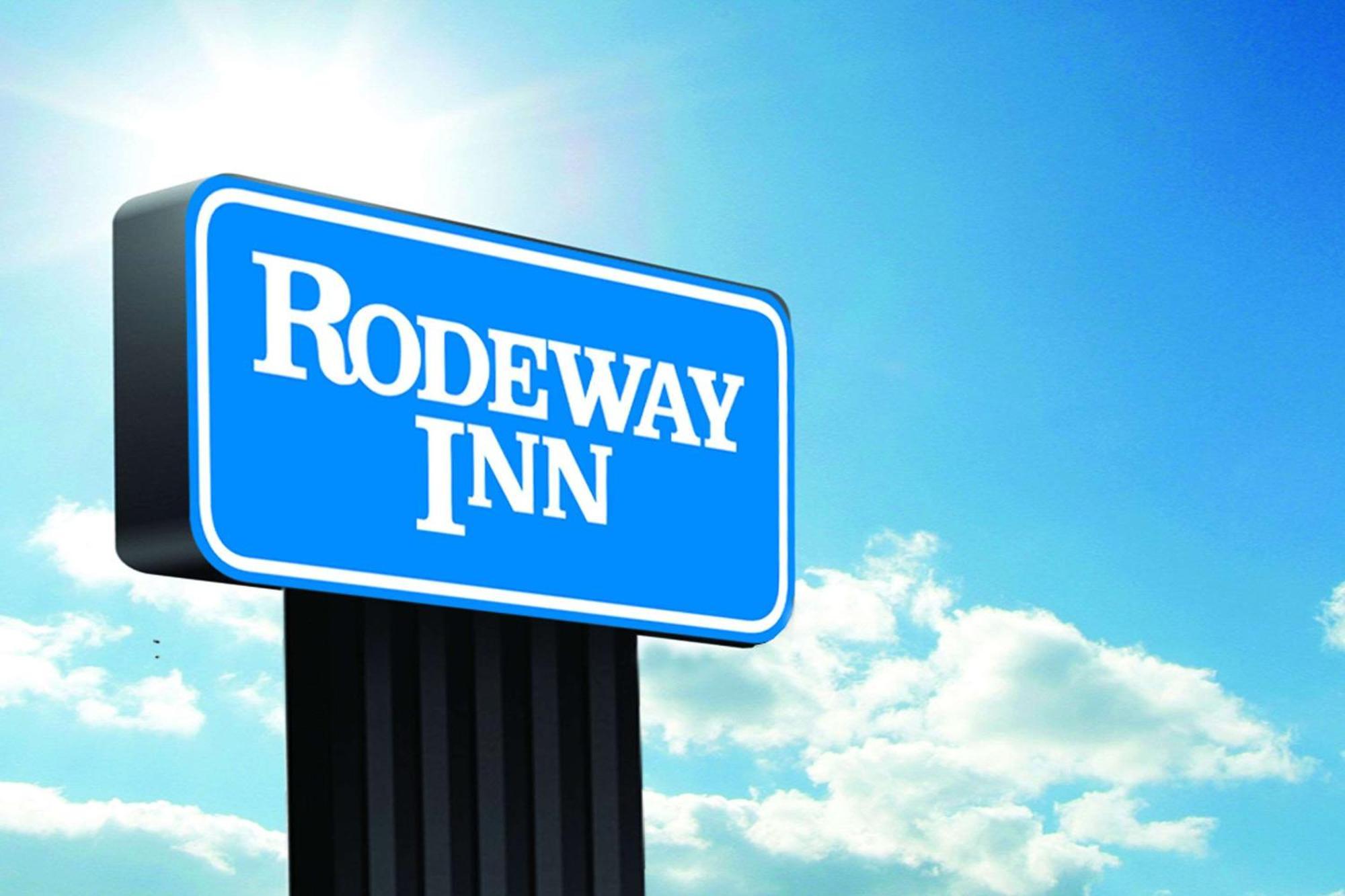 Rodeway Inn & Suites Ратон Екстериор снимка